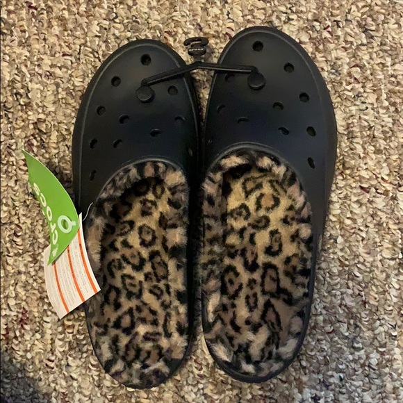 freesail leopard crocs